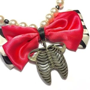 Cute Rib Cage Pink Bow Statement Necklace